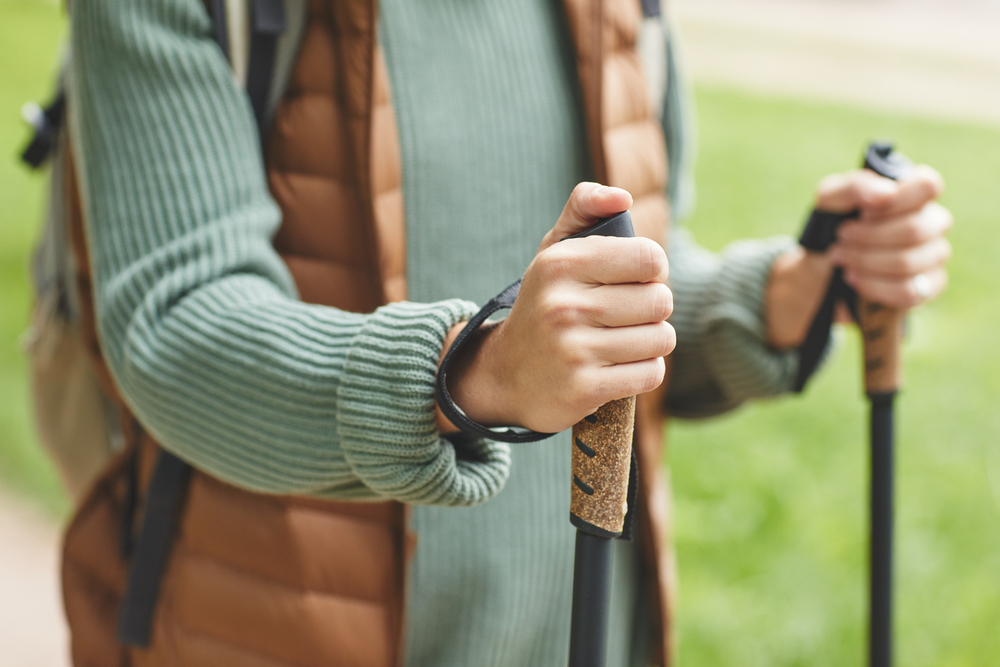 Hauteur baton marche nordique : quelques conseils pour la pratiquer correctement