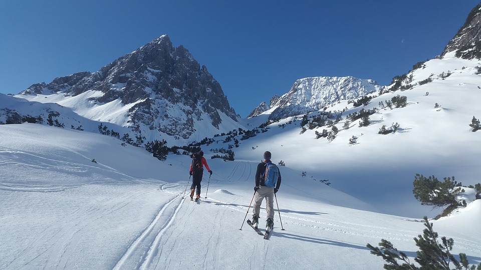 Bien s'équiper pour dévaler les pistes de ski