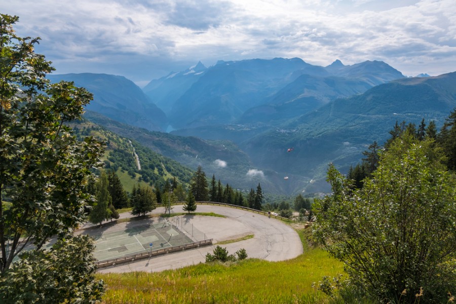 Découvrir Auris en Oisans en été : un essentiel du tourisme